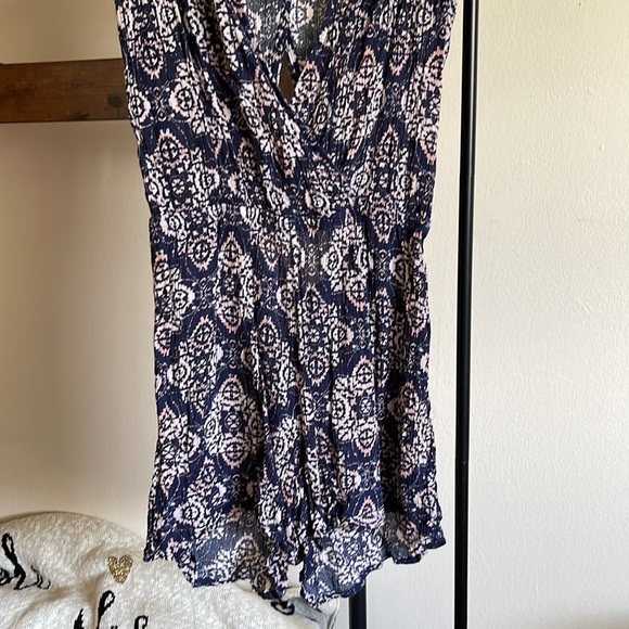 Romper - Picture 2 of 3